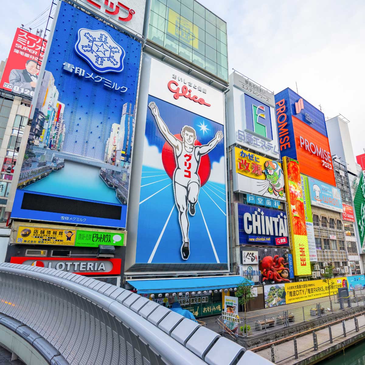 เที่ยวย่านโดทงโบริ (Dotonbori) โอซาก้า