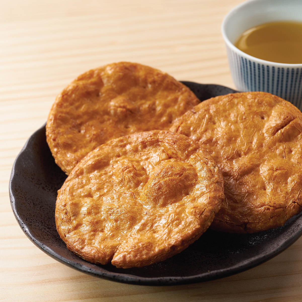 เซมเบ้ Senbei ของกินญี่ปุ่นสำหรับรับแขก