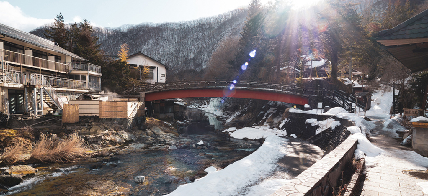 ที่เที่ยวหิมะญี่ปุ่น Yunishigawa Onsen Kamakura Snow House Festival